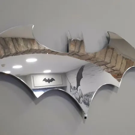 Апартаменты Batcave Пула