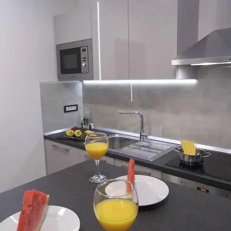 Апартаменты Batcave Пула