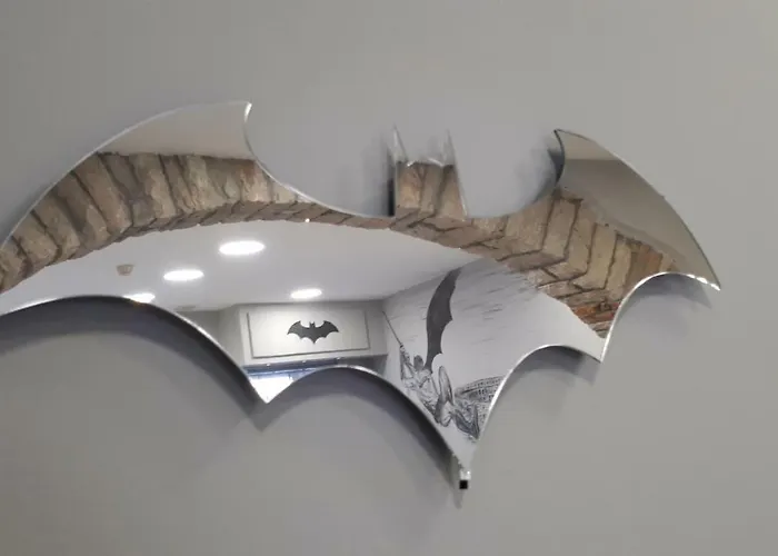 شقة Batcave بولا